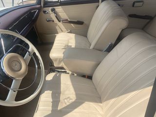 Mercedes-Benz 230 1966-thumb-12