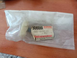 Boxc18) άξονας τρόμπας νερού για RD350 YPVS, RD350 LC, RD250 	4L0-12450-01