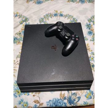 Sony Playstation 4 PRO PS4 μεταχειρισμενη κονσολα σε αριστη κατασταση με 1 παιχνιδι δωρο