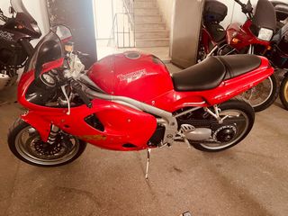 Triumph Daytona 955i 2002-thumb-5