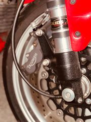 Triumph Daytona 955i 2002-thumb-10