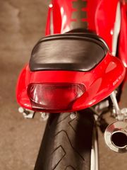 Triumph Daytona 955i 2002-thumb-11