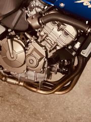 Honda CB 600F Hornet 2004-thumb-2