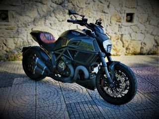 Ducati Diavel '15 Carbon