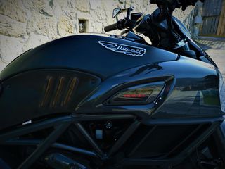 Ducati Diavel 2015 Carbon - Termignoni-thumb-15