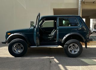 Lada Niva 2003