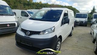 Nissan '18 NV 200