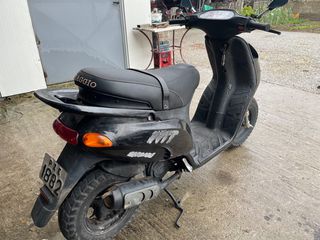 Piaggio NTT 2010-thumb-6