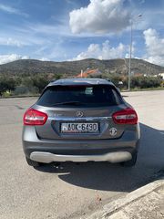 Mercedes-Benz GLA 180 2018 Diesel Progressive 7G-DCT-thumb-12