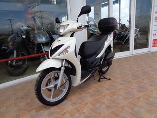 Suzuki Sixteen 150 2009-thumb-2