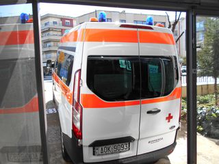 Ασθενοφόρο Ford 2016 custom-thumb-5