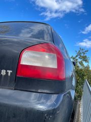 AUDI A3 99-03 ΦΑΝΑΡΙ ΠΙΣΩ ΔΕΞΙΑ 