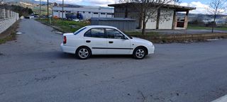 Hyundai Accent 2004  1.3 GLS-thumb-1