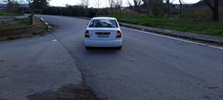 Hyundai Accent 2004  1.3 GLS-thumb-7