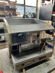 Wega Atlas 1 Group Ημιαυτόματη Μηχανή Καφέ