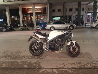 Triumph Speed Triple 1050 '10