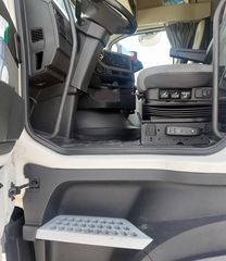 Volvo 2017 FH 460 MEGA_16050-thumb-8