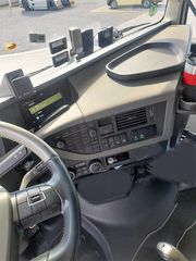 Volvo 2017 FH 460 MEGA_16050-thumb-11