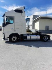 Volvo 2017 FH 460 MEGA_16050-thumb-1