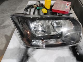 Φανάρι εμπρός δεξί Ford transit 