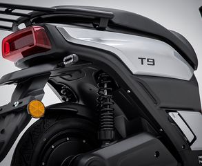 Yadea 2026 T9 / ΜΕ 30% ΠΡΟΚ 12 ΜΗΝΕΣ ΑΤΟΚΟ ΔΙΑΚΑΝΟΝΙΣΜΟ-thumb-7