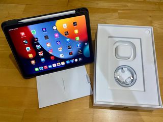 Apple iPad Air 4 10.9"