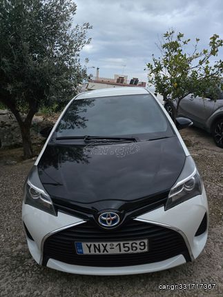 Toyota Yaris '15  1.5 Hybrid