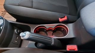 Ford Fiesta 2015-thumb-9