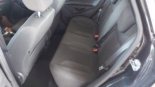 Ford Fiesta 2015-thumb-11