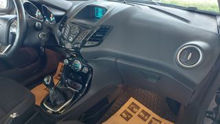 Ford Fiesta 2015-thumb-7