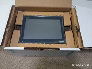 Καινούργια Οθόνη Αφής και PLC SCHNEIDER
