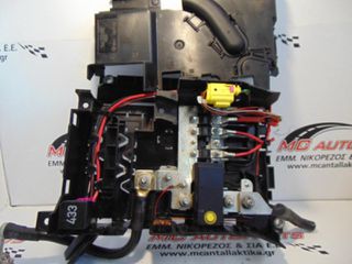 Ασφαλειοθήκη  VW TOUAREG (2003-2007) 3200cc 7L0937555