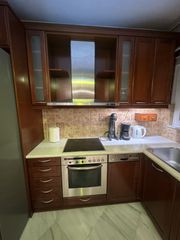 ΕΝΤΟΙΧΙΣΜΕΝΗ ΚΟΥΖΙΝΑ