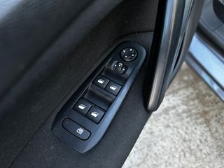Peugeot 308 2018-thumb-12