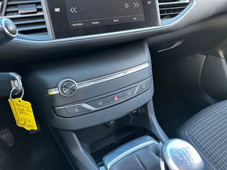 Peugeot 308 2018-thumb-14