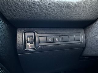 Peugeot 308 2018-thumb-17