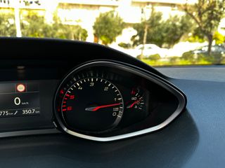 Peugeot 308 2018-thumb-18