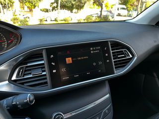 Peugeot 308 2018-thumb-27