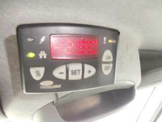 Ψυγείο Mercedes-Benz 2011 519 CDI  EURO 5 ΨΥΓΕΙΟ-thumb-8