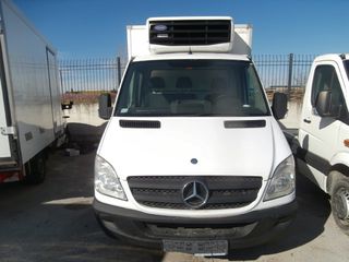 Ψυγείο Mercedes-Benz 2011 519 CDI  EURO 5 ΨΥΓΕΙΟ-thumb-2