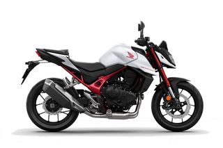 Honda Hornet '23 750 ΧΩΡΙΣ ΤΡΑΠΕΖΑ ΜΕ ΓΡΑΜΜΑΤΙΑ