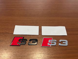 AUDI S3 LOGO ΧΡΩΜΙΟ -ΜΑΥΡΟ ΣΙΔΕΡΕΝΙΑ ΣΗΜΑΤΑΚΙΑ 