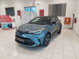 Toyota C-HR '21 C-LUB BI-TONE 2.0cc 180ps