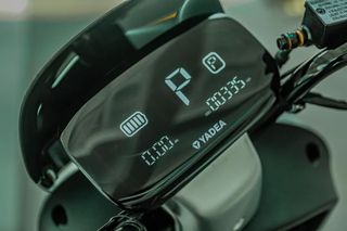 Πόλης Yadea 2026 E8S LITE 25 Km/h Χωρίς δίπλωμα οδήγησης-thumb-13