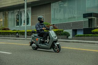 Πόλης Yadea 2026 E8S LITE 25 Km/h Χωρίς δίπλωμα οδήγησης-thumb-17
