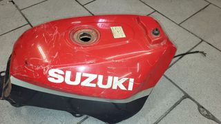 SUZUKI GSXR 400 ΡΕΖΕΡΒΟΥΑΡ