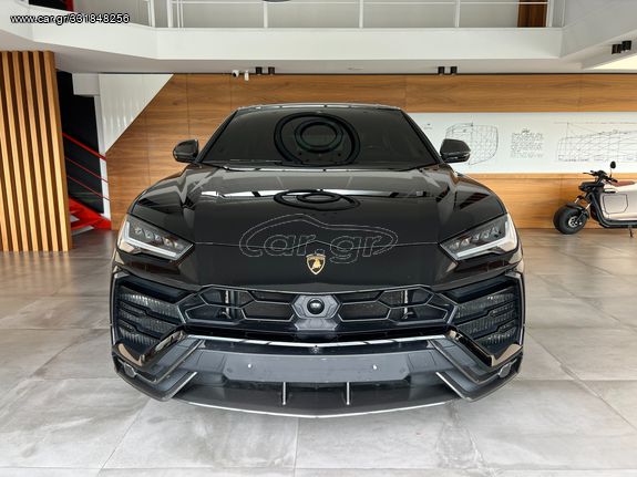 Lamborghini Urus '20 NOVITEC / CARBON PACK