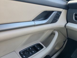 Porsche Taycan 2021 Cross Turismo 4S-thumb-17