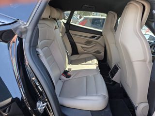Porsche Taycan 2021 Cross Turismo 4S-thumb-11
