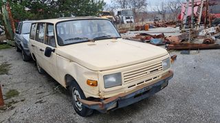 Wartburg 1986 351 station wagon-thumb-1